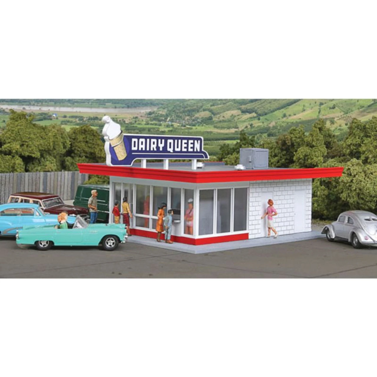 Walthers Cornerstone 933-3484 - Vintage Dairy Queen Kit - HO Scale 3 Walthers Cornerstone 933-3484 - Vintage Dairy Queen Kit - HO Scale