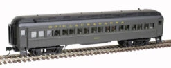 Atlas 50006228 - 60' Passenger Car Erie Lackawanna (EL) 3323 - N Scale