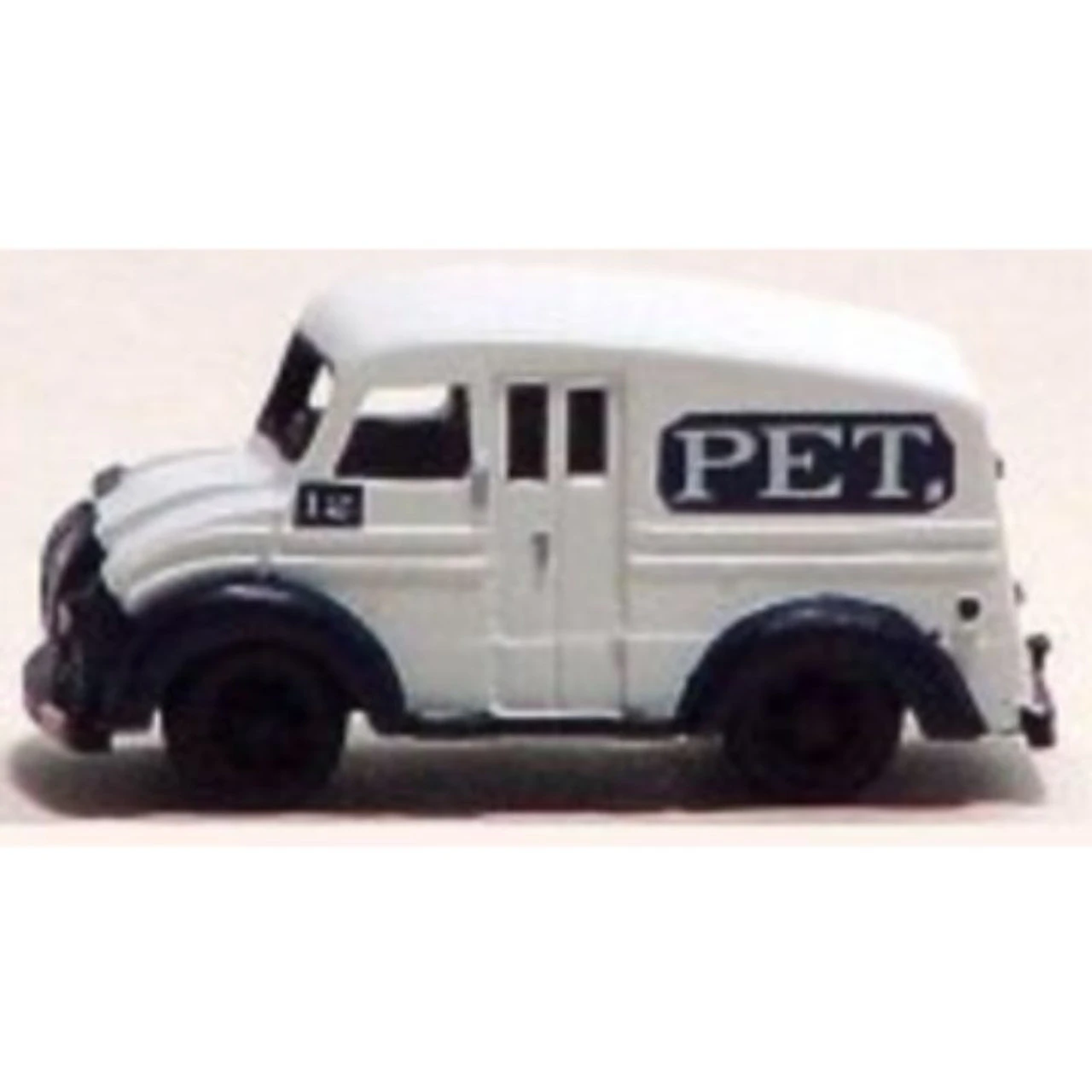 Showcase Miniatures 17 - 50s Divco Delivery Model U - N Scale Kit 3 Showcase Miniatures 17 - 50s Divco Delivery Model U - N Scale Kit