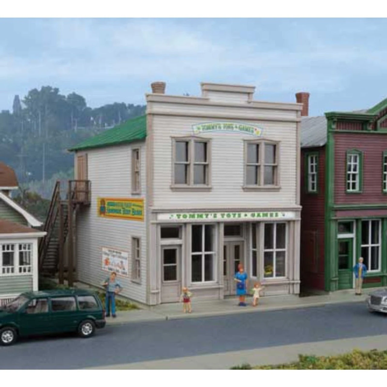 Walthers Cornerstone 933-3668 - Tommy's Toys And Games - HO Scale Kit 2 Walthers Cornerstone 933-3668 - Tommy's Toys And Games - HO Scale Kit